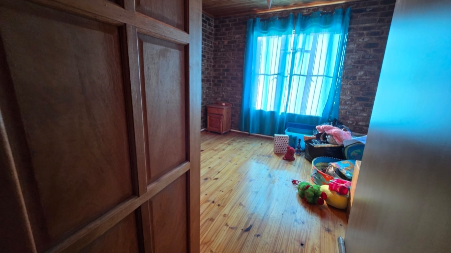 5 Bedroom Property for Sale in Navalsig Free State